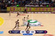 连续上演扣篮秀！萨姆纳先是双手暴扣&紧接着折叠背扣