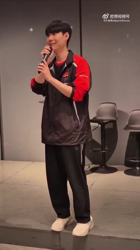 幽默🤣Lehends:要是粉丝订了MSI酒店,咱没去可以找Kingen报销